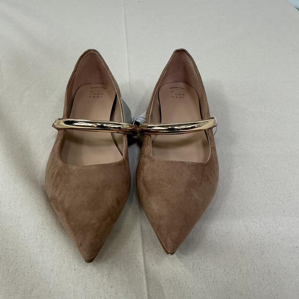 A New Day pointed toe flats